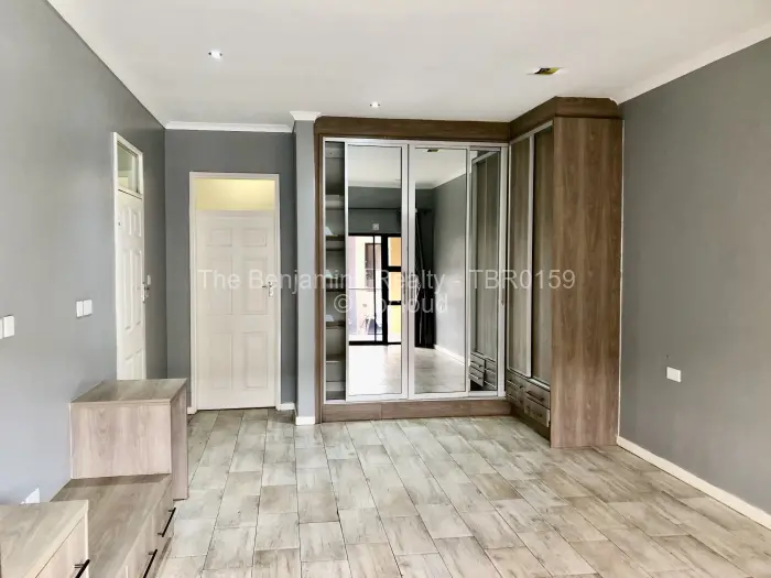 Townhouse/Cluster to Rent in Greencroft, Harare