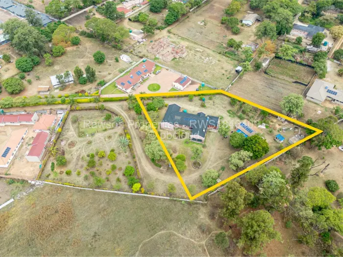 4 Bedroom House for Sale in Waterfalls, Harare