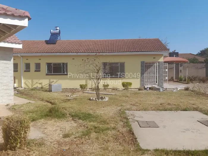 Townhouse/Cluster to Rent in Mount Pleasant, Harare