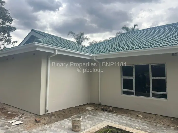 4 Bedroom House to Rent in Borrowdale Brooke, Harare