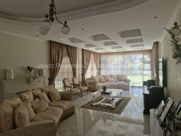5 Bedroom House for Sale in Alexandra Park, Harare
