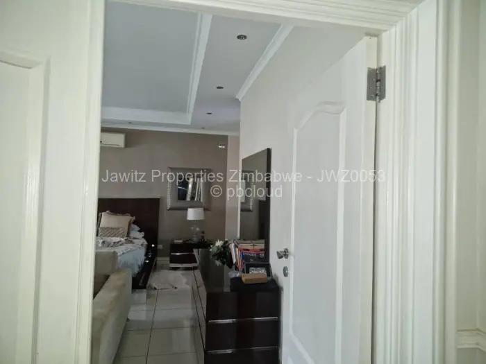 5 Bedroom House for Sale in Alexandra Park, Harare