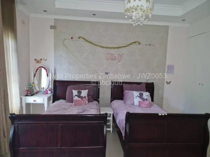 5 Bedroom House for Sale in Alexandra Park, Harare