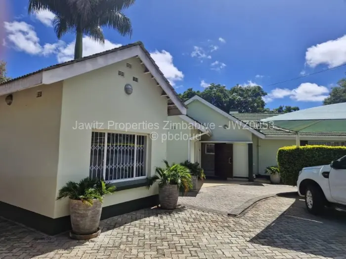 5 Bedroom House for Sale in Alexandra Park, Harare