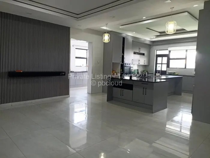6 Bedroom House to Rent in Mount Pleasant Heights, Harare
