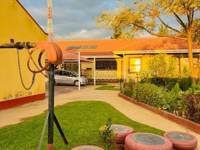 5 Bedroom House for Sale in Southlea Park, Harare