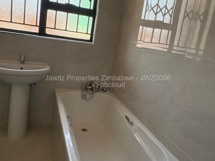 3 Bedroom House for Sale in Mabvazuva Estates, Ruwa