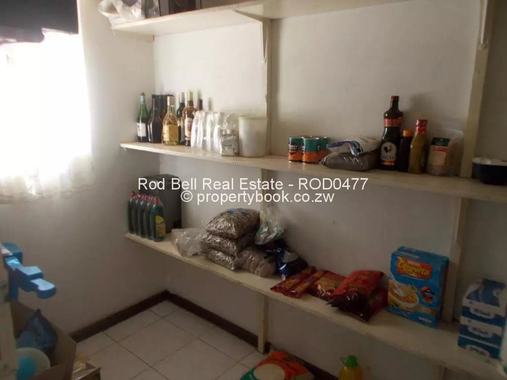 4 Bedroom House for Sale in Greengrove, Harare