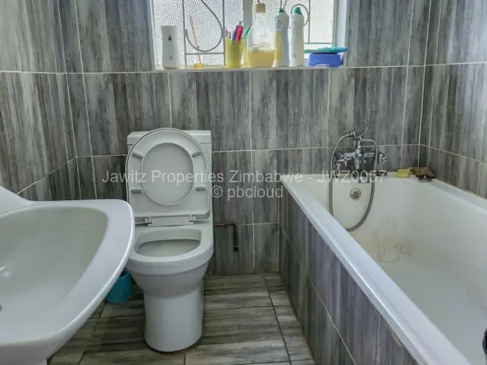 4 Bedroom House for Sale in Emerald Hill, Harare