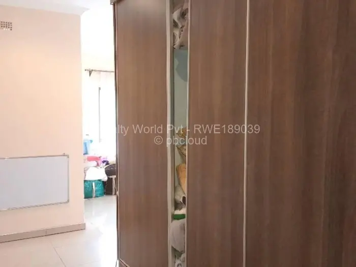 5 Bedroom House to Rent in Arlington, Harare