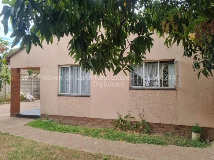 3 Bedroom House for Sale in Msasa Park, Harare