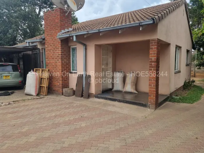 3 Bedroom House for Sale in Msasa Park, Harare