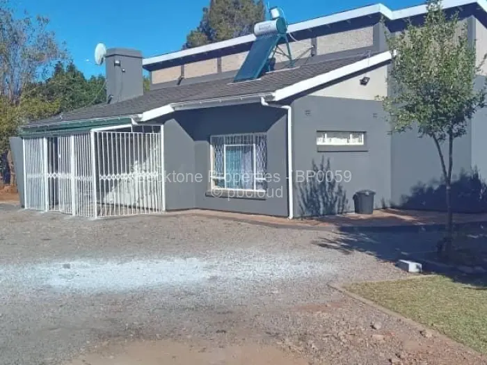 3 Bedroom House for Sale in Montrose Byo, Bulawayo