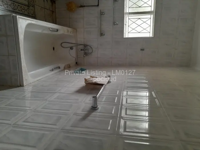 5 Bedroom House to Rent in Milton Park, Harare