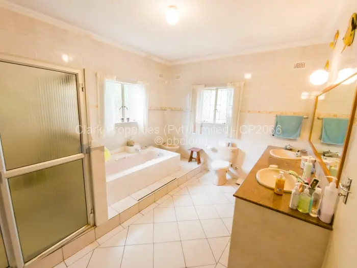 4 Bedroom House for Sale in Greystone Park, Harare