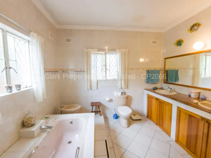 4 Bedroom House for Sale in Greystone Park, Harare