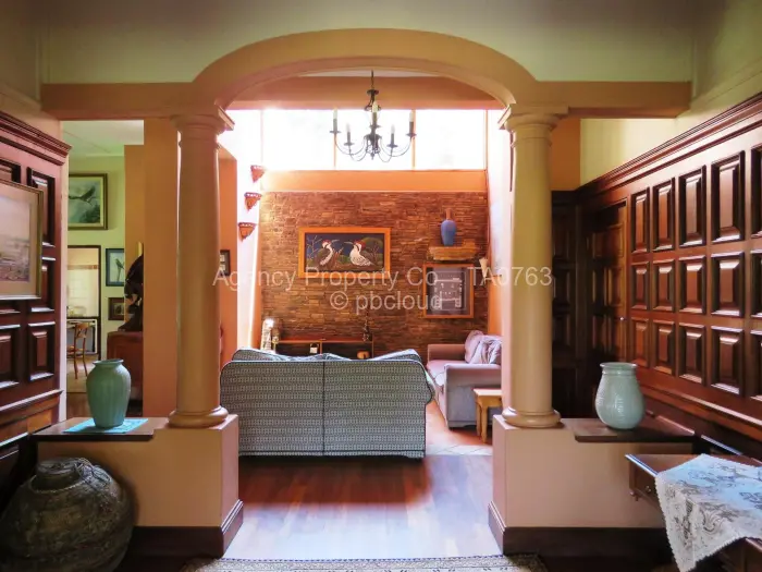 5 Bedroom House for Sale in Tiger's Kloof, Mutare