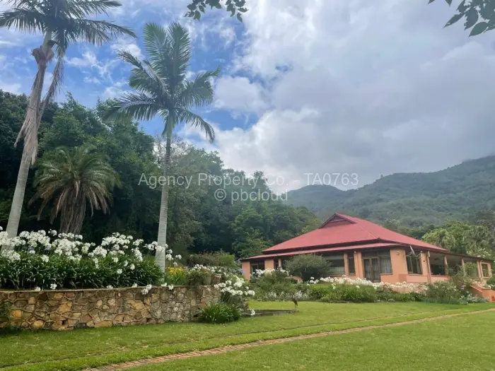 5 Bedroom House for Sale in Tiger's Kloof, Mutare