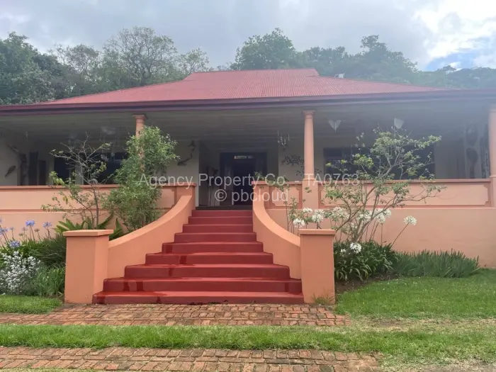 5 Bedroom House for Sale in Tiger's Kloof, Mutare