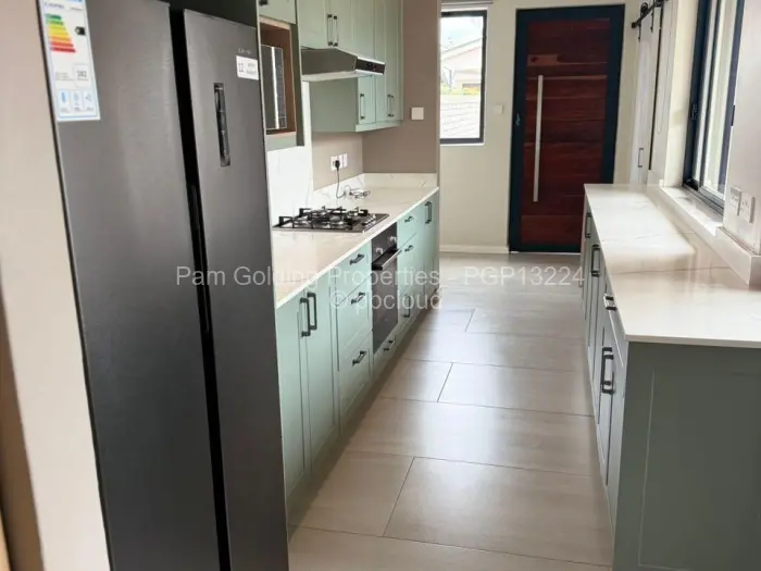 Townhouse/Cluster to Rent in Greendale, Harare