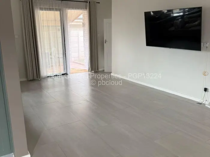 Townhouse/Cluster to Rent in Greendale, Harare