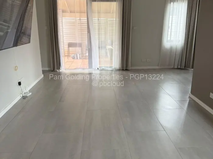 Townhouse/Cluster to Rent in Greendale, Harare