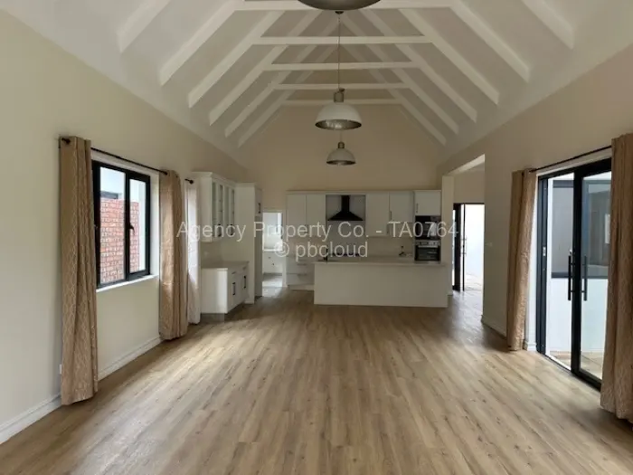 Townhouse/Cluster to Rent in Vainona, Harare