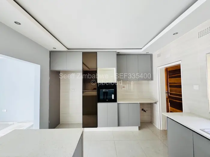 Townhouse/Cluster for Sale in Waterfalls, Harare