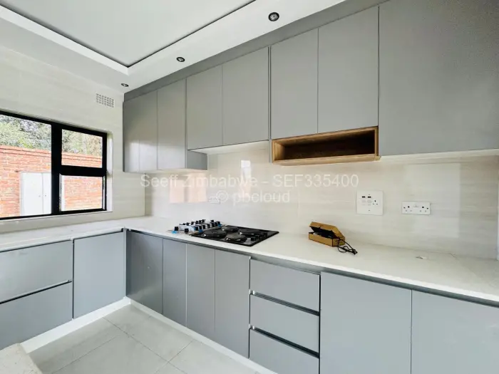 Townhouse/Cluster for Sale in Waterfalls, Harare