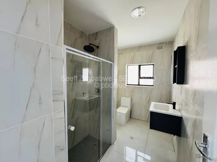 Townhouse/Cluster for Sale in Waterfalls, Harare