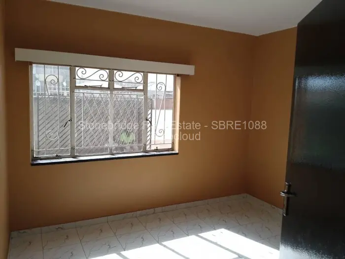 Flat/Apartment to Rent in Bulawayo City Centre, Bulawayo