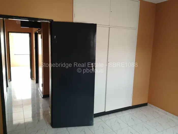 Flat/Apartment to Rent in Bulawayo City Centre, Bulawayo