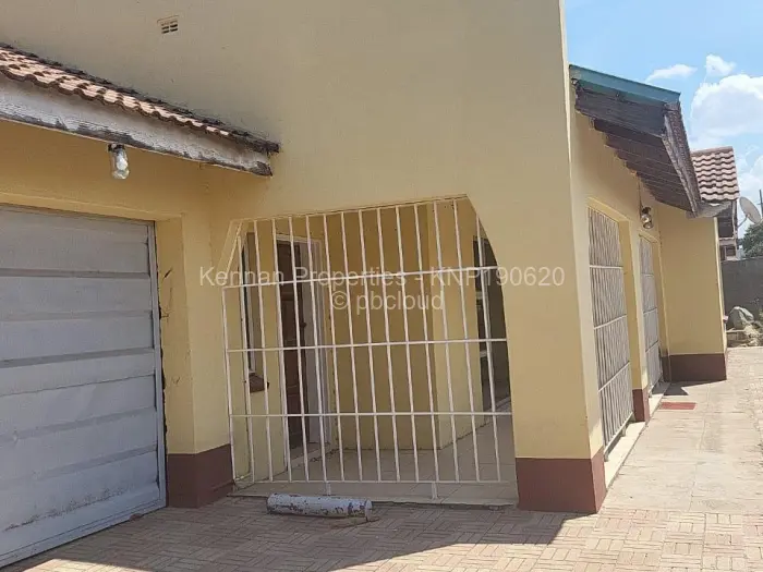 3 Bedroom House for Sale in Zimre Park, Harare