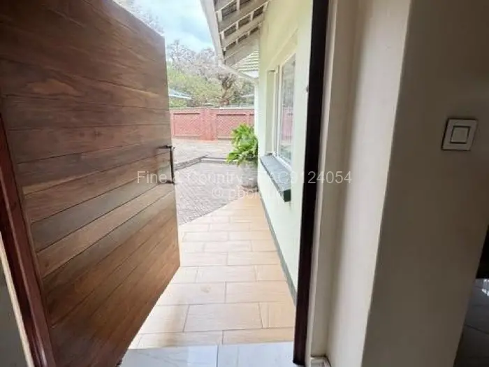 10 Bedroom House to Rent in Alexandra Park, Harare