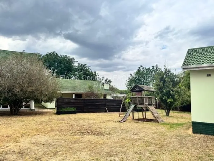 10 Bedroom House to Rent in Alexandra Park, Harare