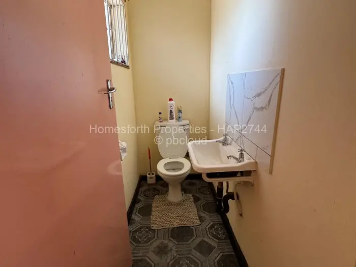 Flat/Apartment to Rent in Zimre Park, Harare