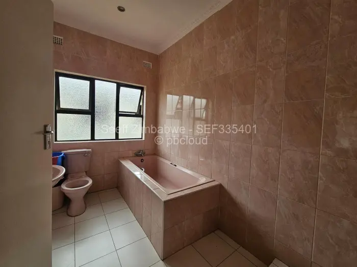 5 Bedroom House to Rent in Arlington