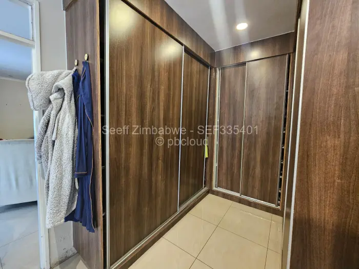 5 Bedroom House to Rent in Arlington