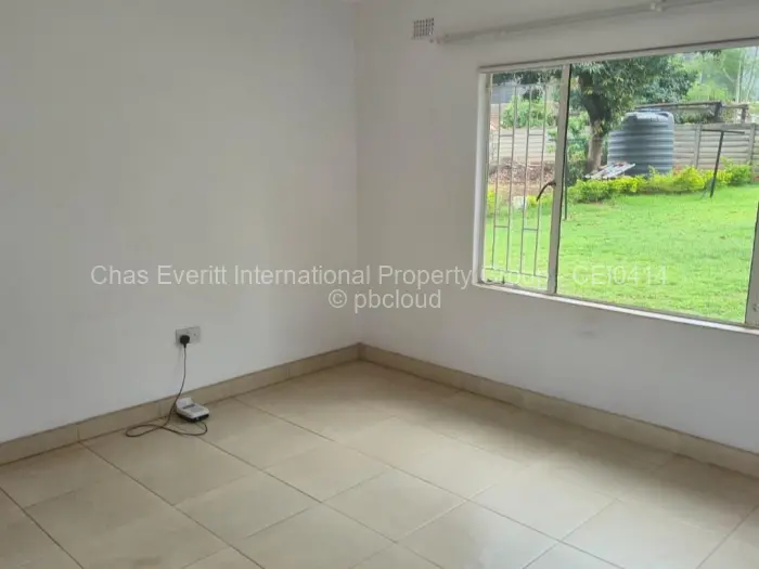 2 Bedroom Cottage/Garden Flat to Rent in Belvedere, Harare