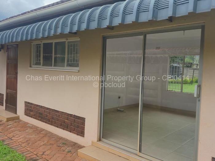 2 Bedroom Cottage/Garden Flat to Rent in Belvedere, Harare