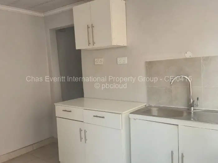 1 Bedroom Cottage/Garden Flat to Rent in Belvedere, Harare