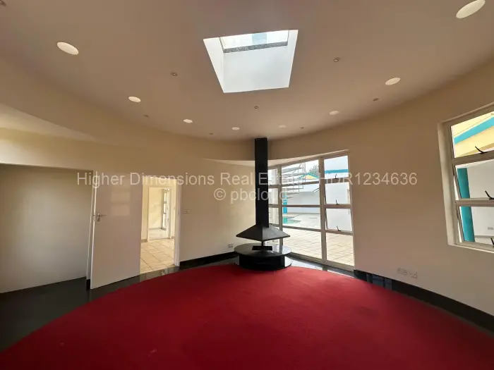 6 Bedroom House for Sale in Mount Pleasant, Harare