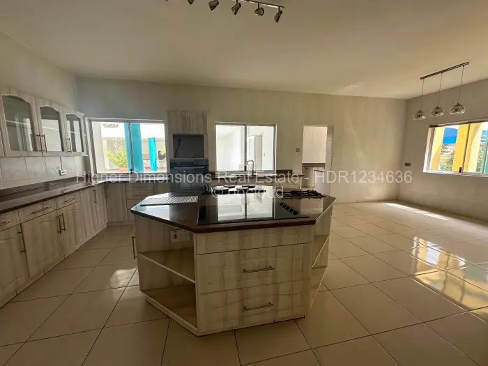 6 Bedroom House for Sale in Mount Pleasant, Harare