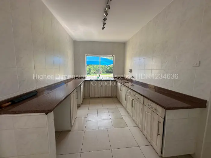 6 Bedroom House for Sale in Mount Pleasant, Harare