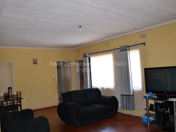 3 Bedroom House for Sale in Zengeza, Chitungwiza