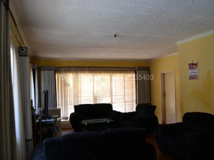 3 Bedroom House for Sale in Zengeza, Chitungwiza