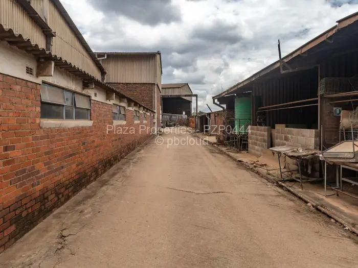 Warehouse/Industrial to Rent in Ardbennie, Harare
