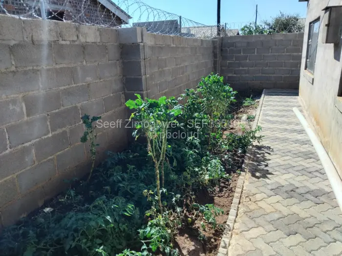 4 Bedroom House for Sale in Upper Rangemore, Bulawayo