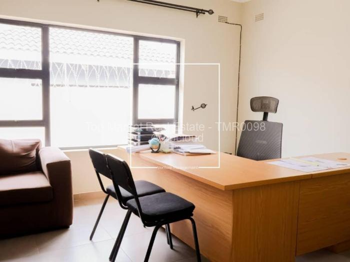 41 Bedroom House for Sale in Madokero Estates, Harare