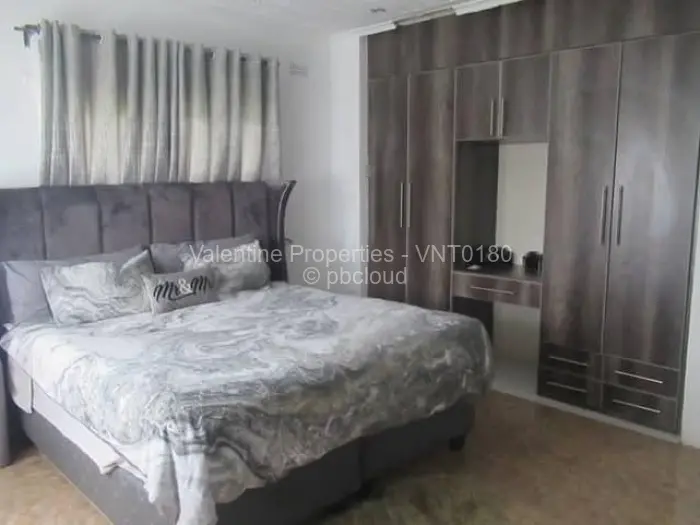 Townhouse/Cluster to Rent in Borrowdale West, Harare